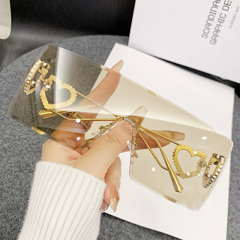 New One-Piece Fashion Heart-Sh - đánh giá và giá Sunglasses Uv400