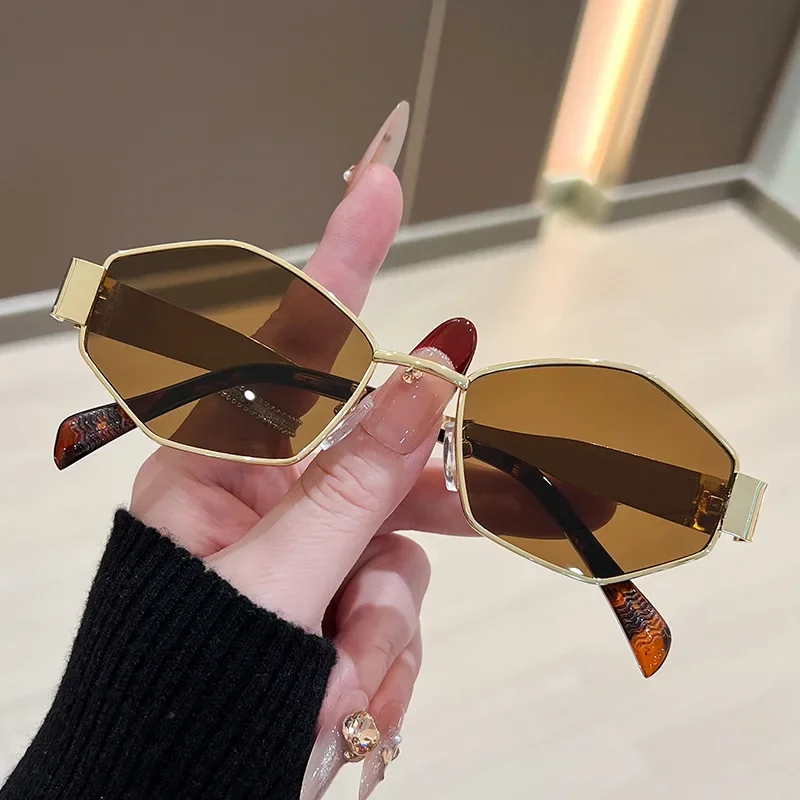 Fashion Polygonal Women Sungla - đánh giá và giá Designer Sunglasses